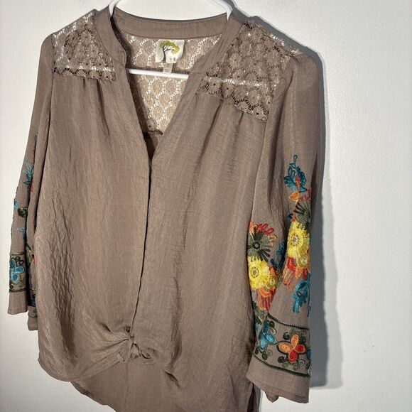 ANTHROPOLOGIE Fig and Flower Embroidered Top Beige Size S - Picture 2 of 14